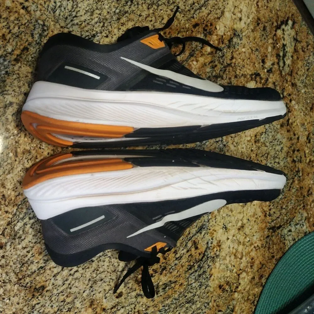Nike size 12.5 Air Zoom Structure 24 DA8535 003 Black / Pure Platinum